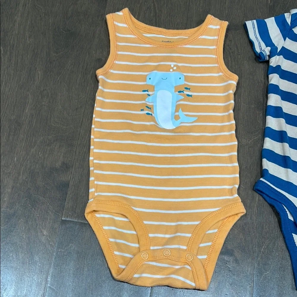 12M Carters 2Pc Onesie excellent condition